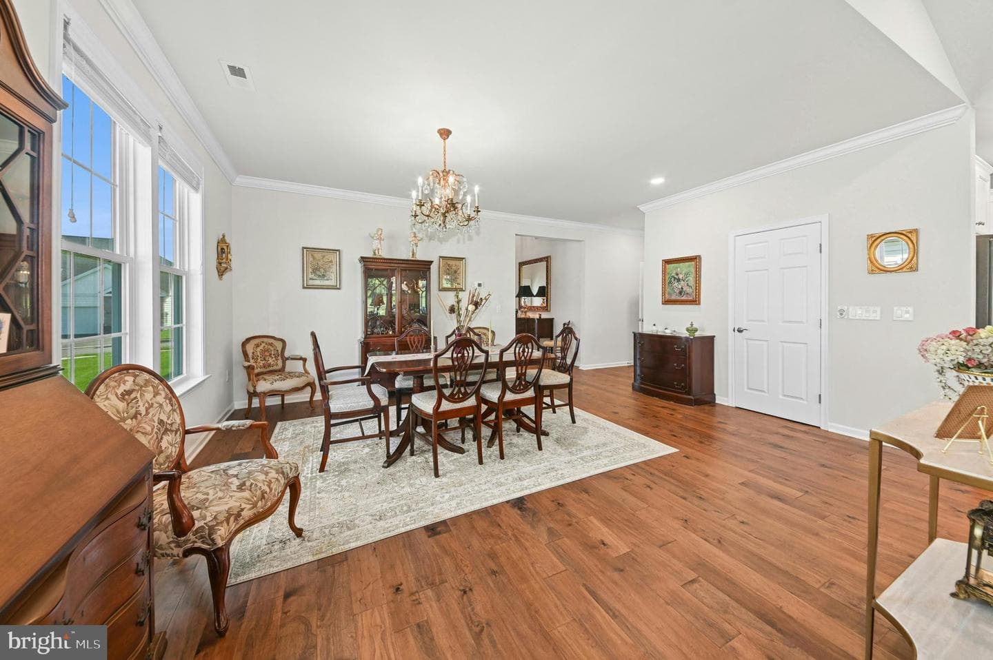 5544 Traditions Drive photo 11