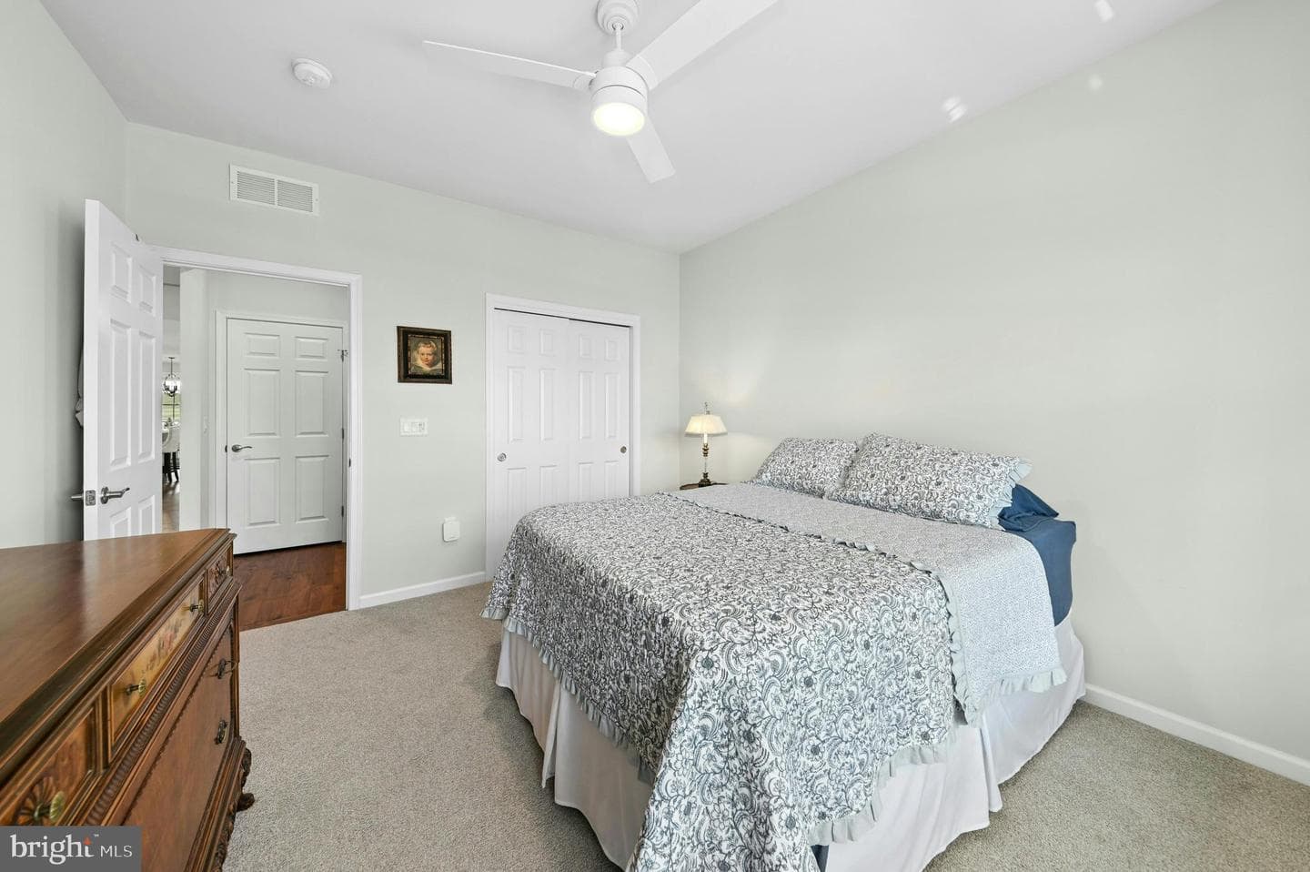 5544 Traditions Drive photo 24