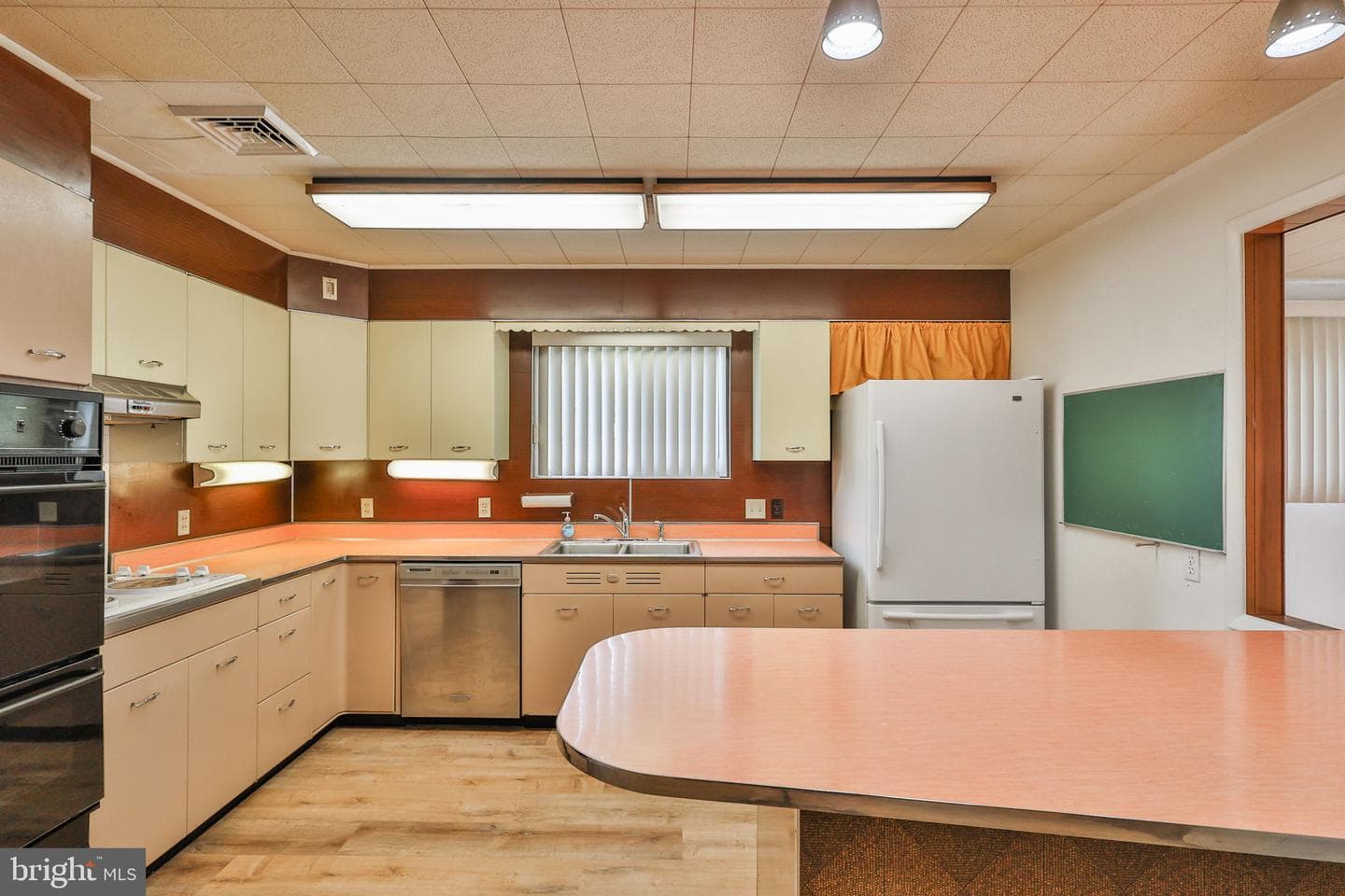 1220 S Lumber Street photo 15