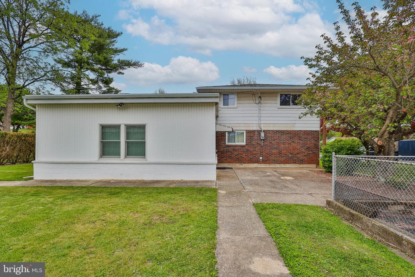 1220 S Lumber Street photo 68