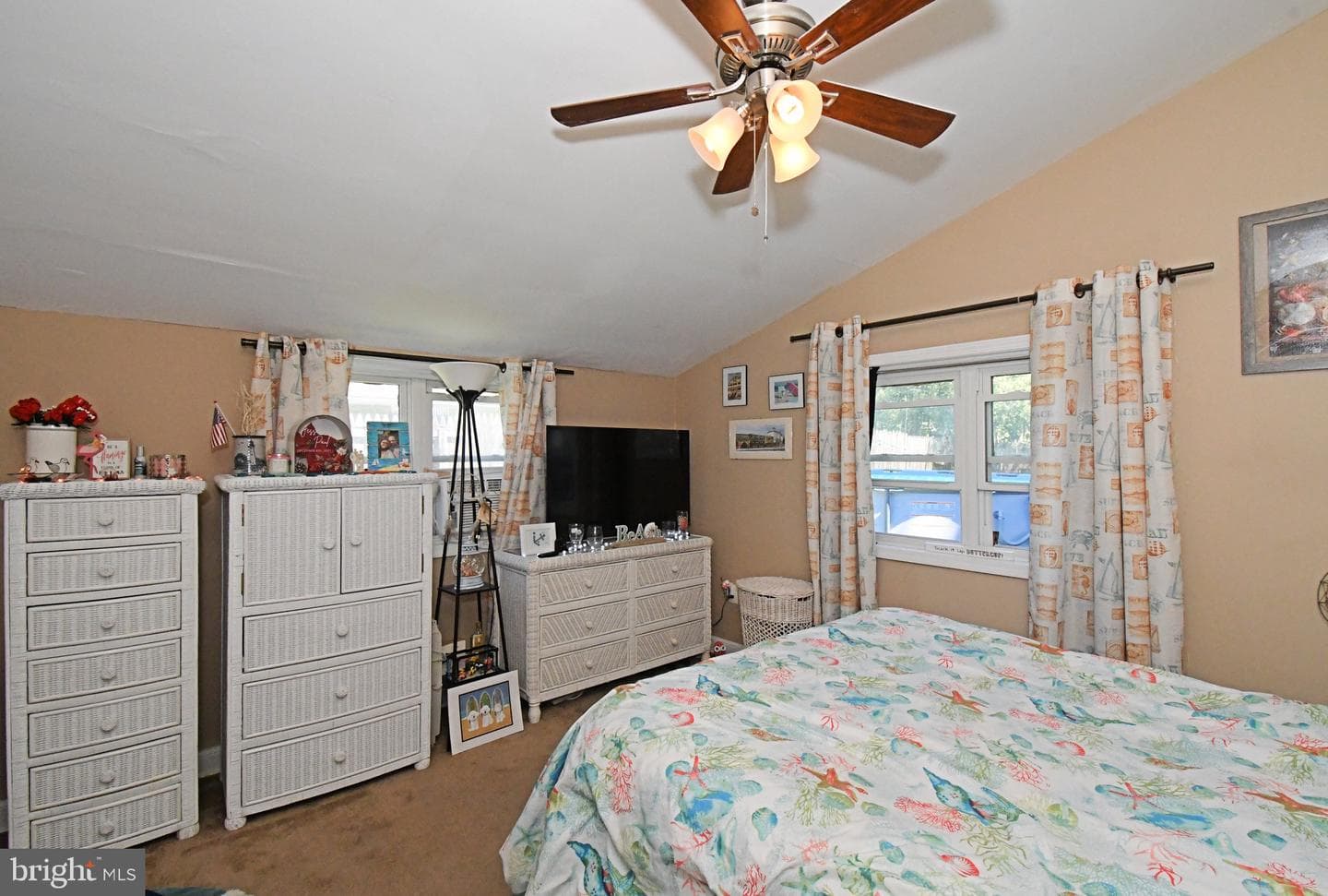 910 Fernwood Street photo 20