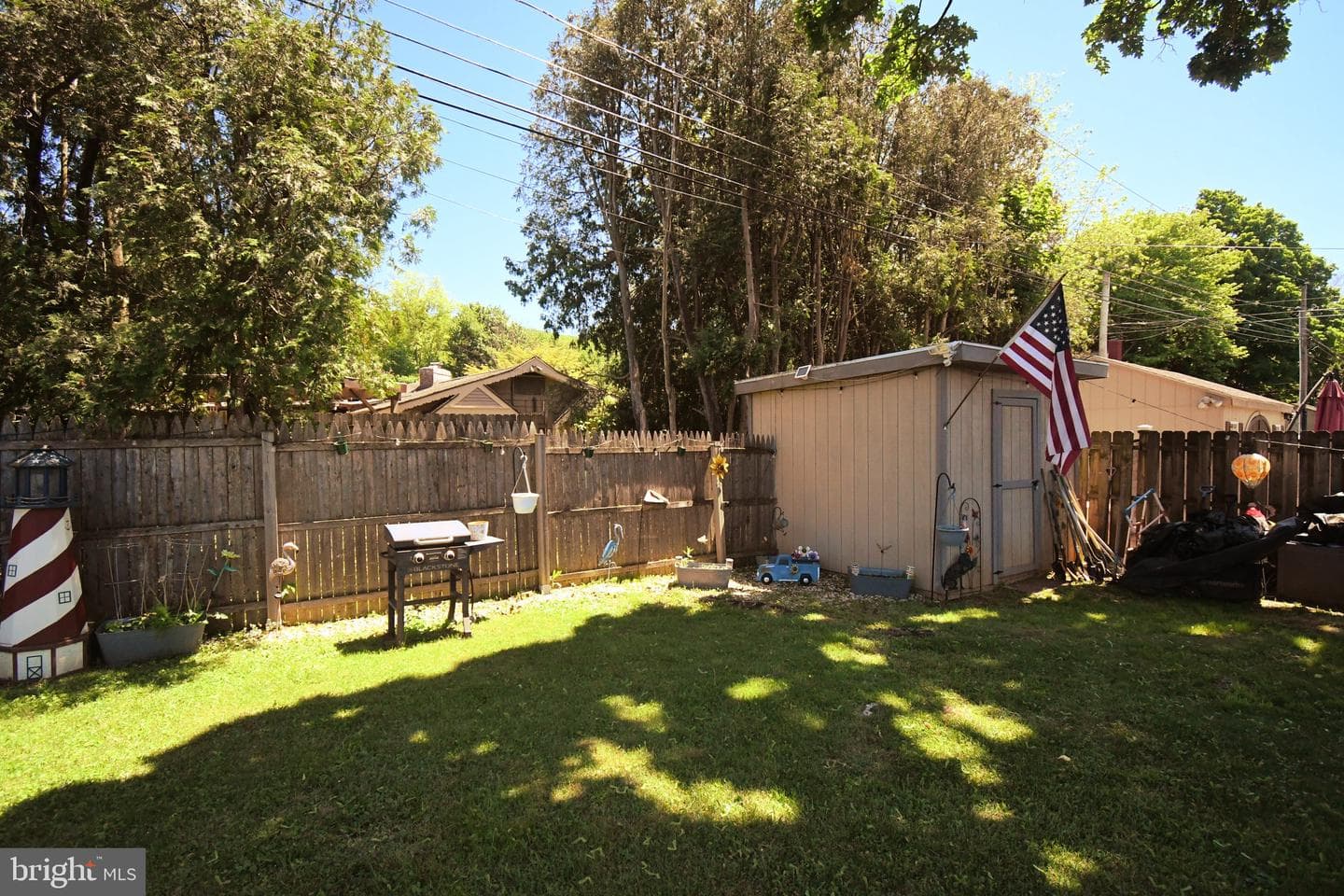 910 Fernwood Street photo 36