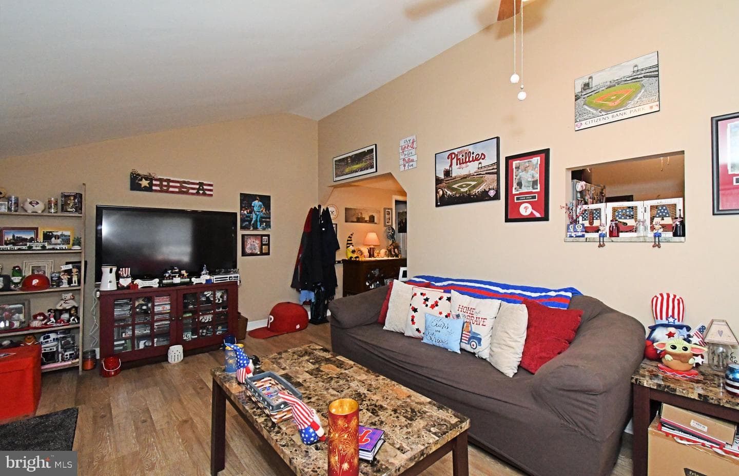 910 Fernwood Street photo 7