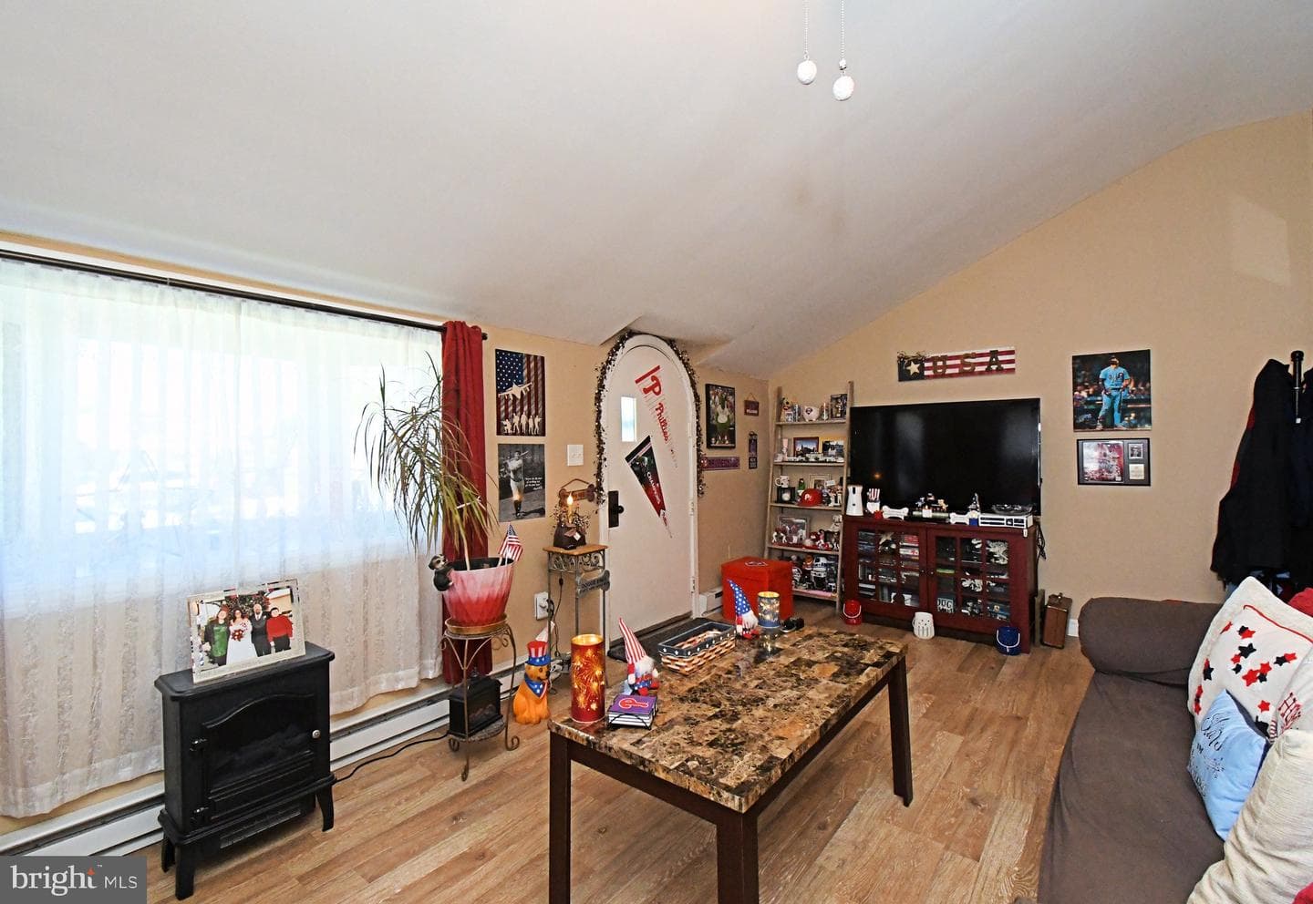 910 Fernwood Street photo 8