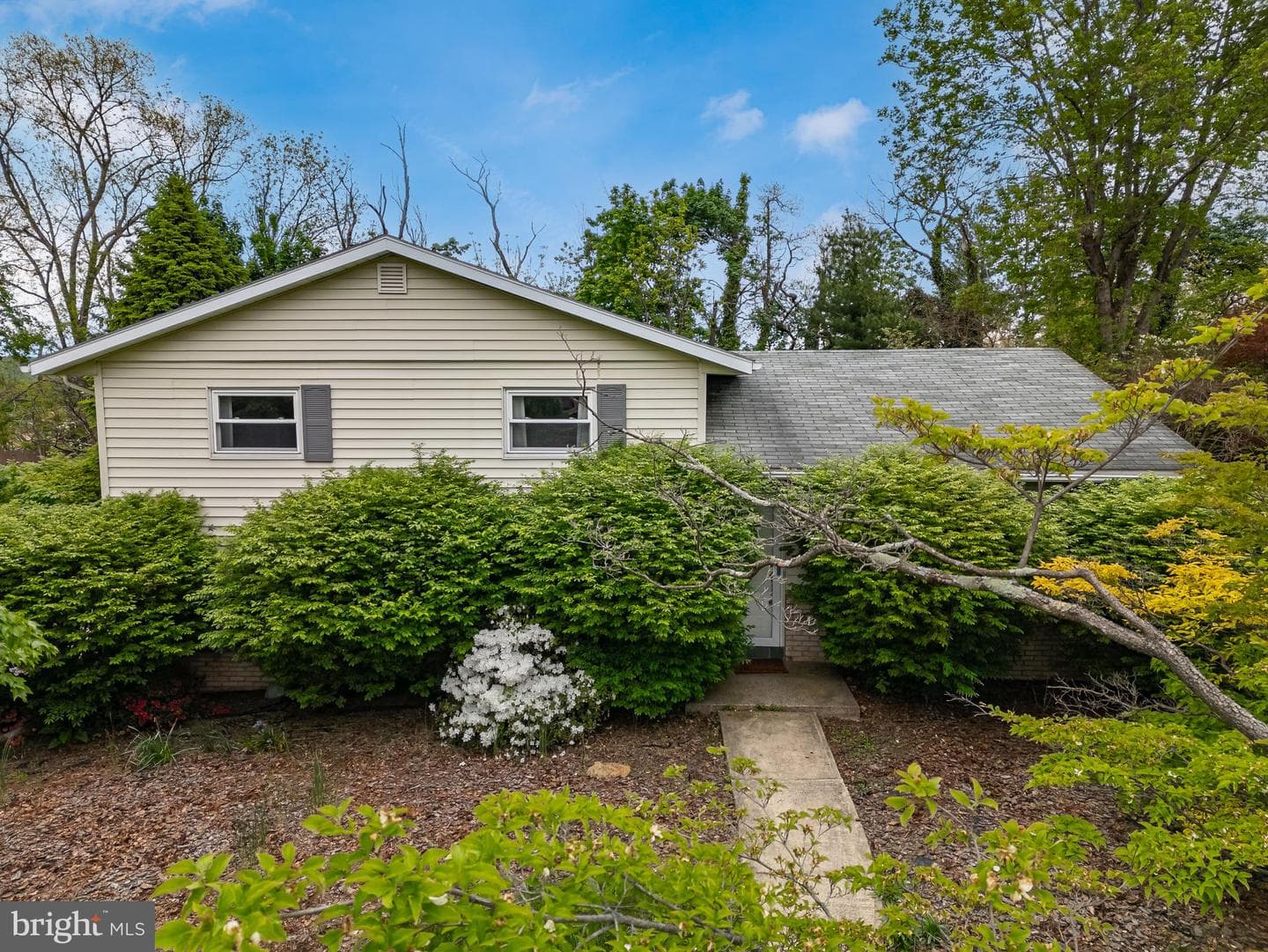 5131 Fairlawn Road photo 3