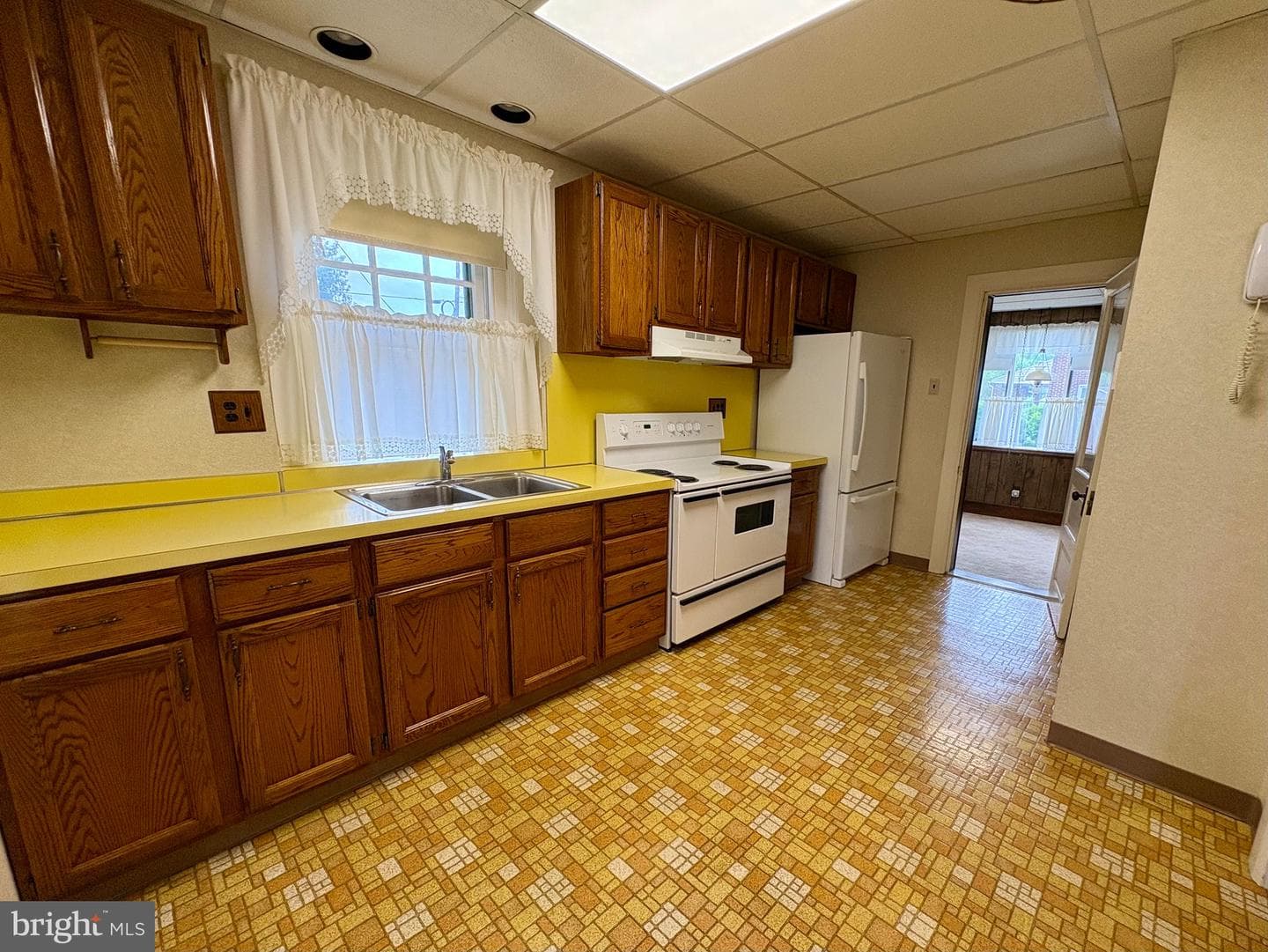 1731 Chapel Avenue photo 12