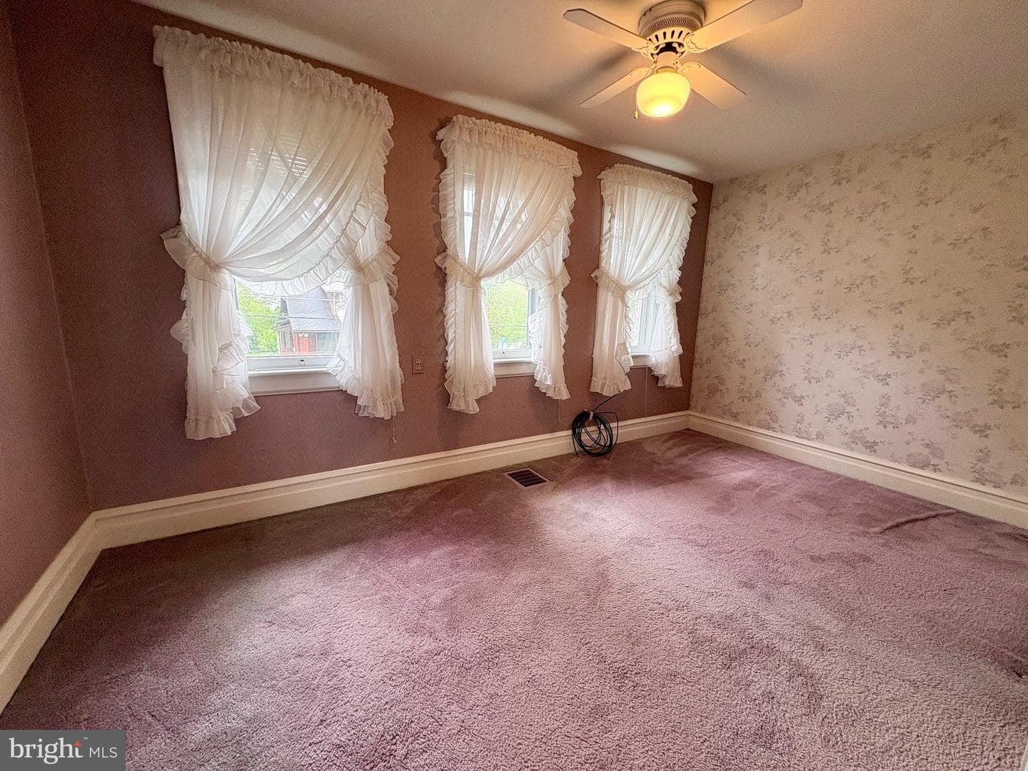 1731 Chapel Avenue photo 19