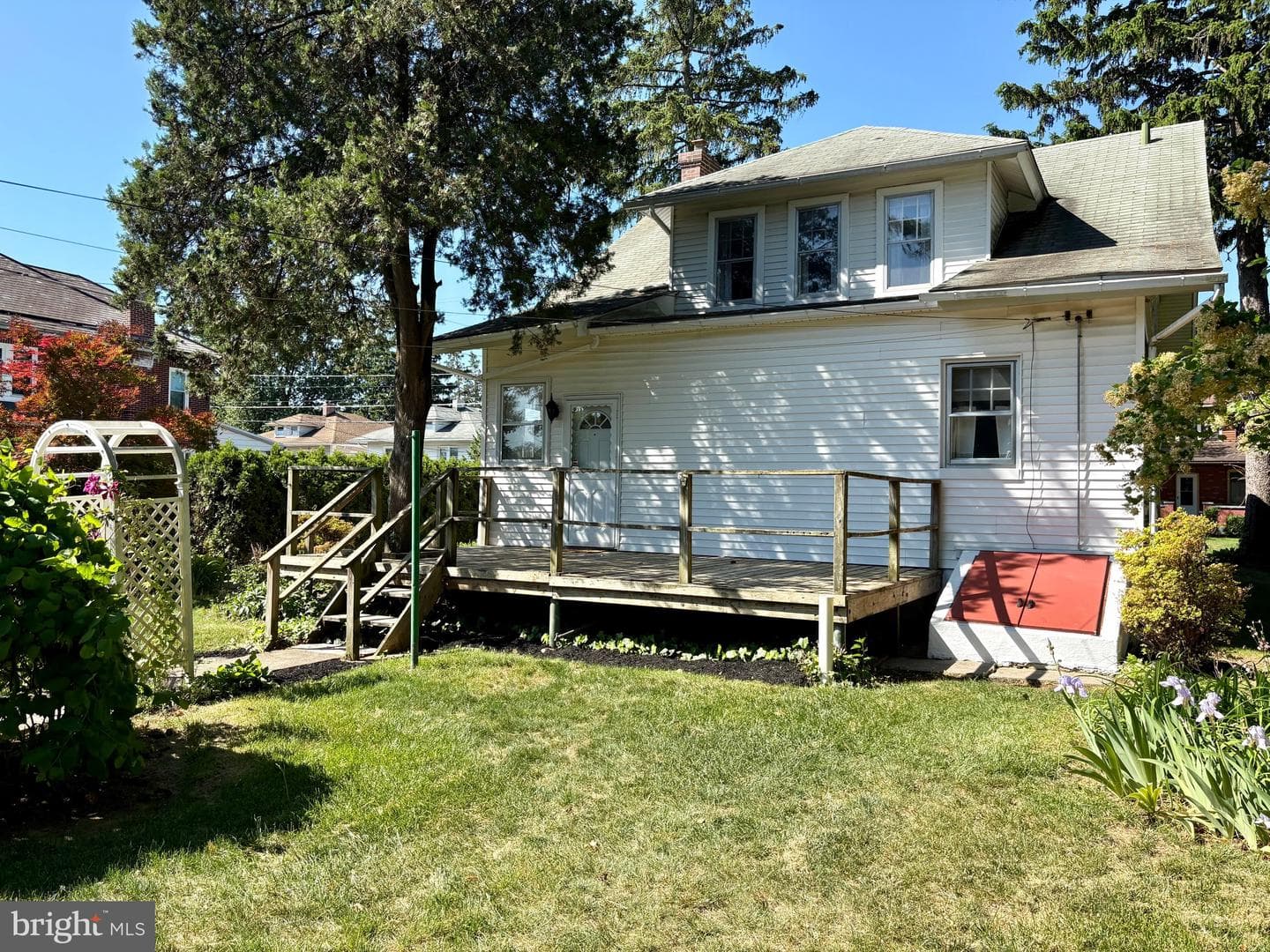 1731 Chapel Avenue photo 29