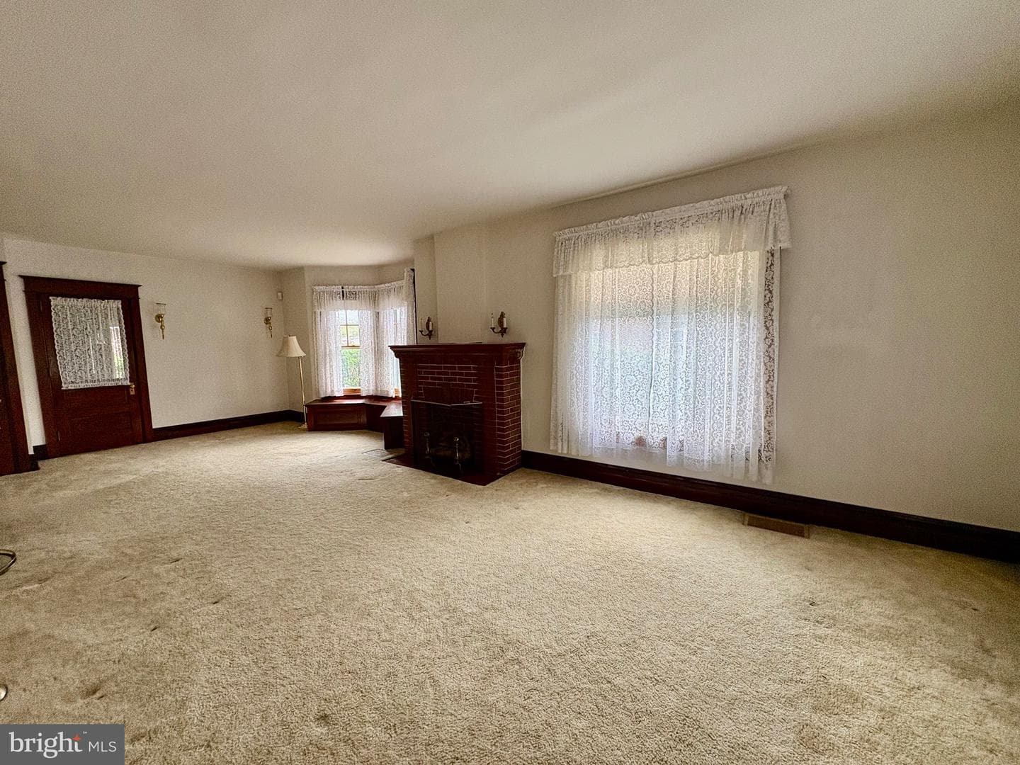 1731 Chapel Avenue photo 6