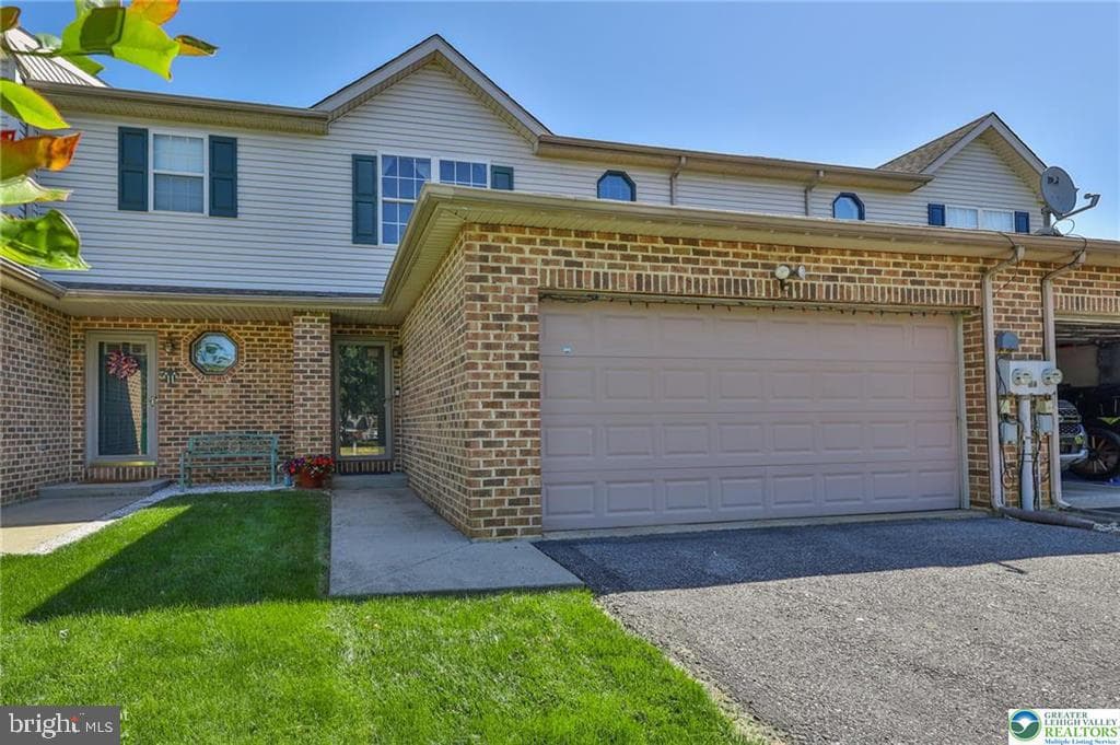 6411 Pioneer Drive photo 12
