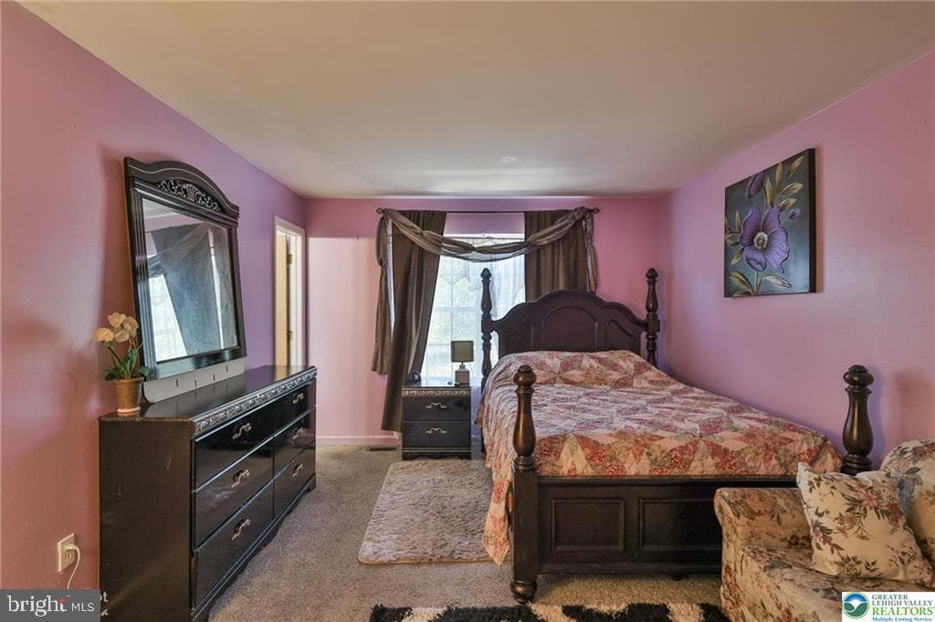 6411 Pioneer Drive photo 32