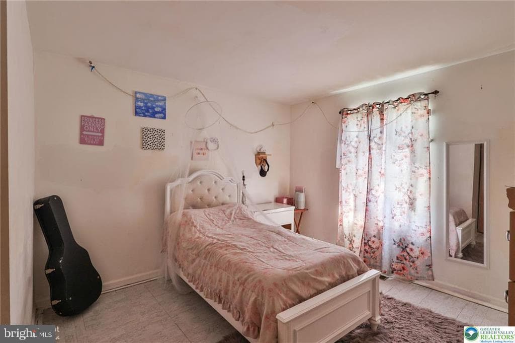 6411 Pioneer Drive photo 38