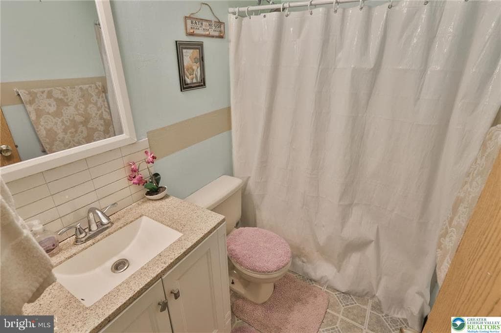 6411 Pioneer Drive photo 41