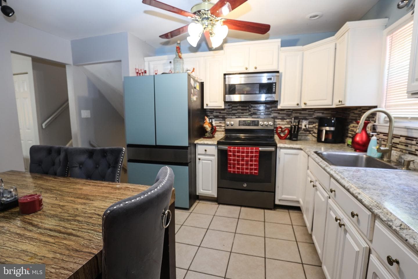 511 E Harrison Street photo 14