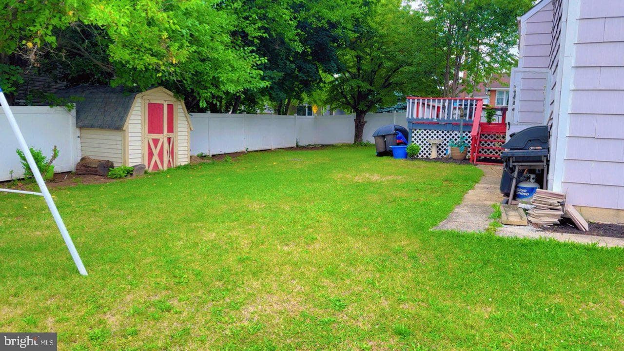 511 E Harrison Street photo 50