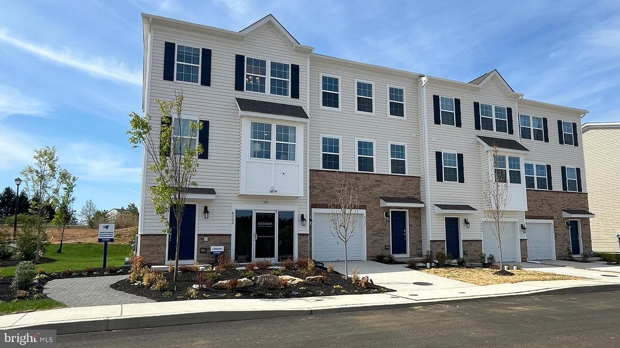 8301 Brodie Court, Breinigsville
