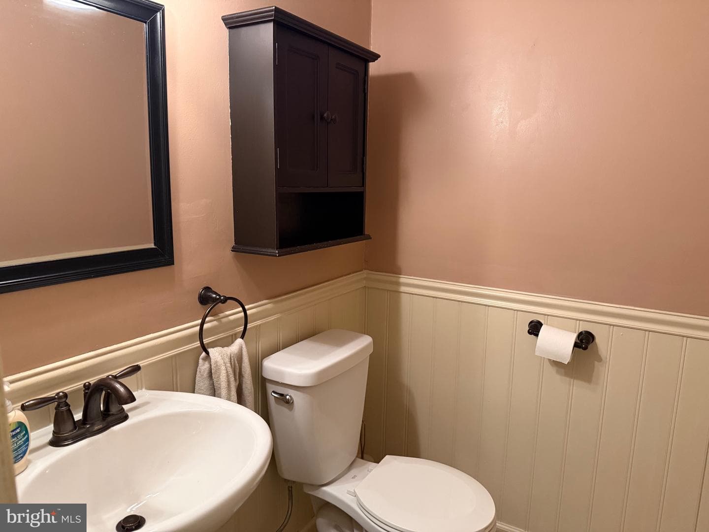 243 Wood Street photo 18
