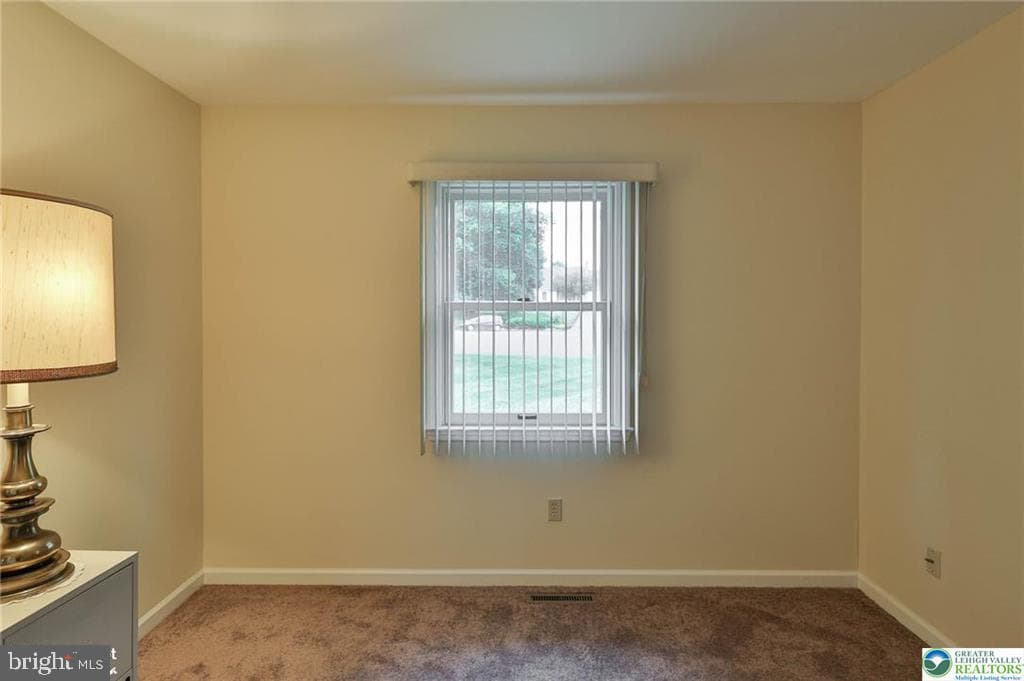 4354 Fieldstone photo 18