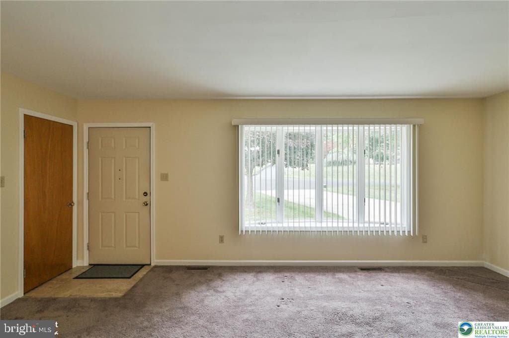 4354 Fieldstone photo 4