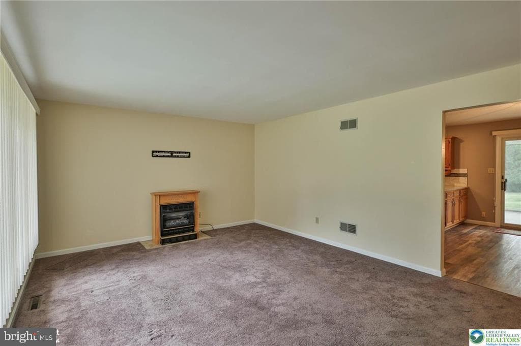 4354 Fieldstone photo 7