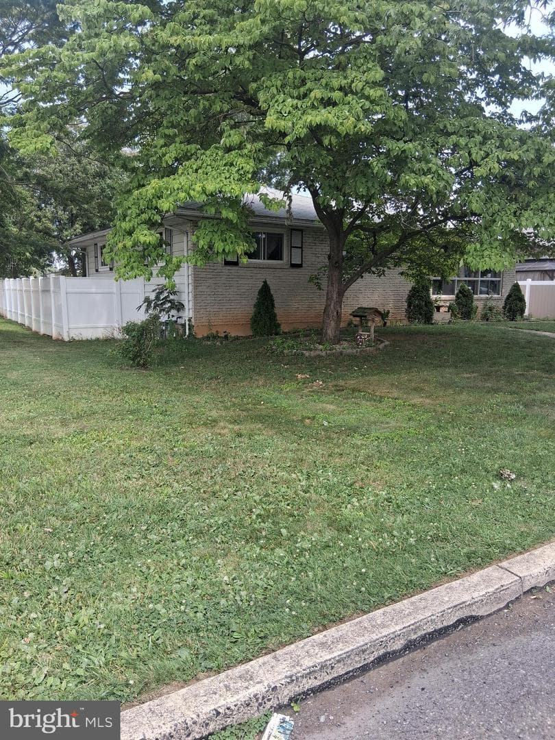 1611 S Race Street, Allentown