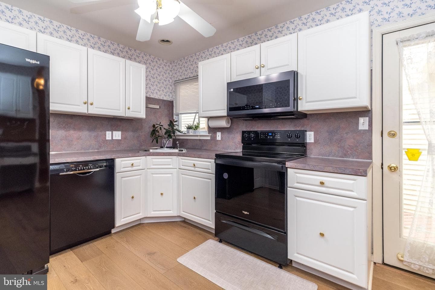 310 Oxford Place photo 14