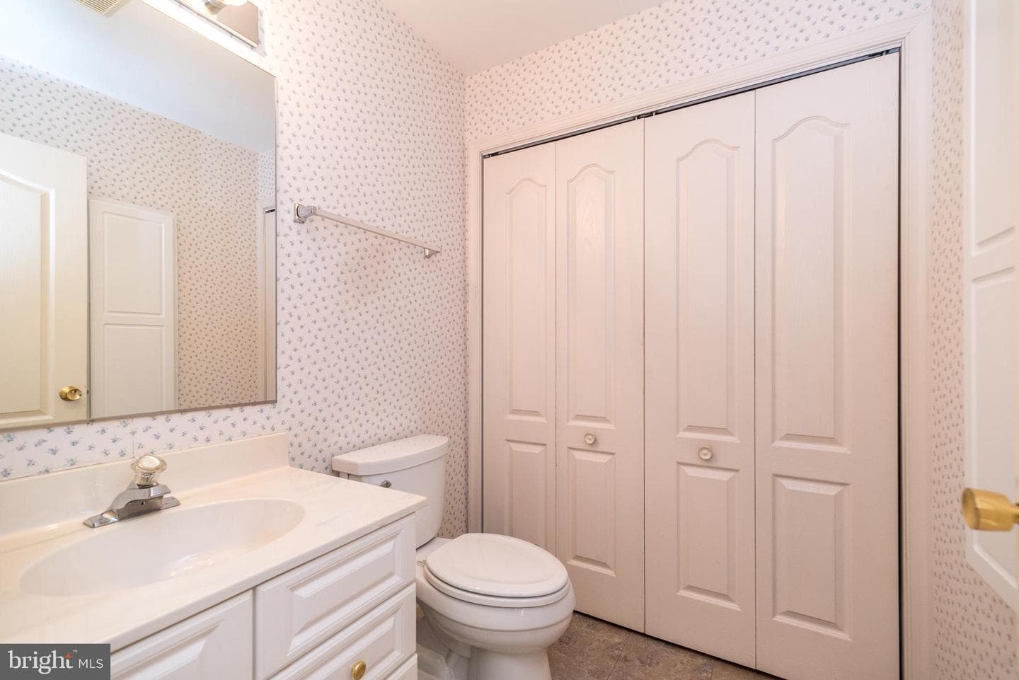 310 Oxford Place photo 17