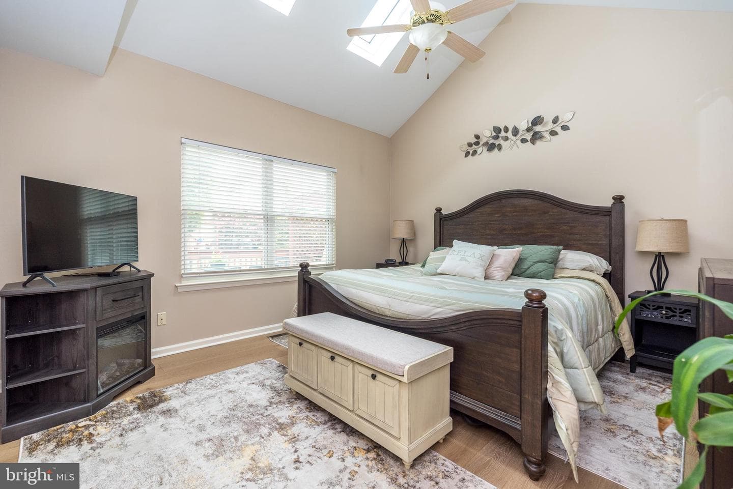 310 Oxford Place photo 21