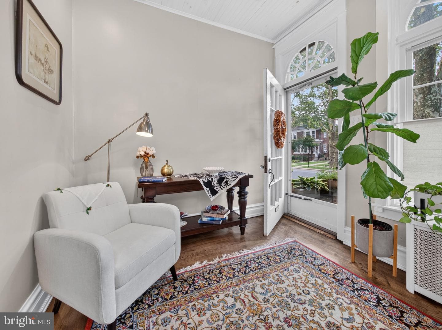 2445 W Allen Street photo 4