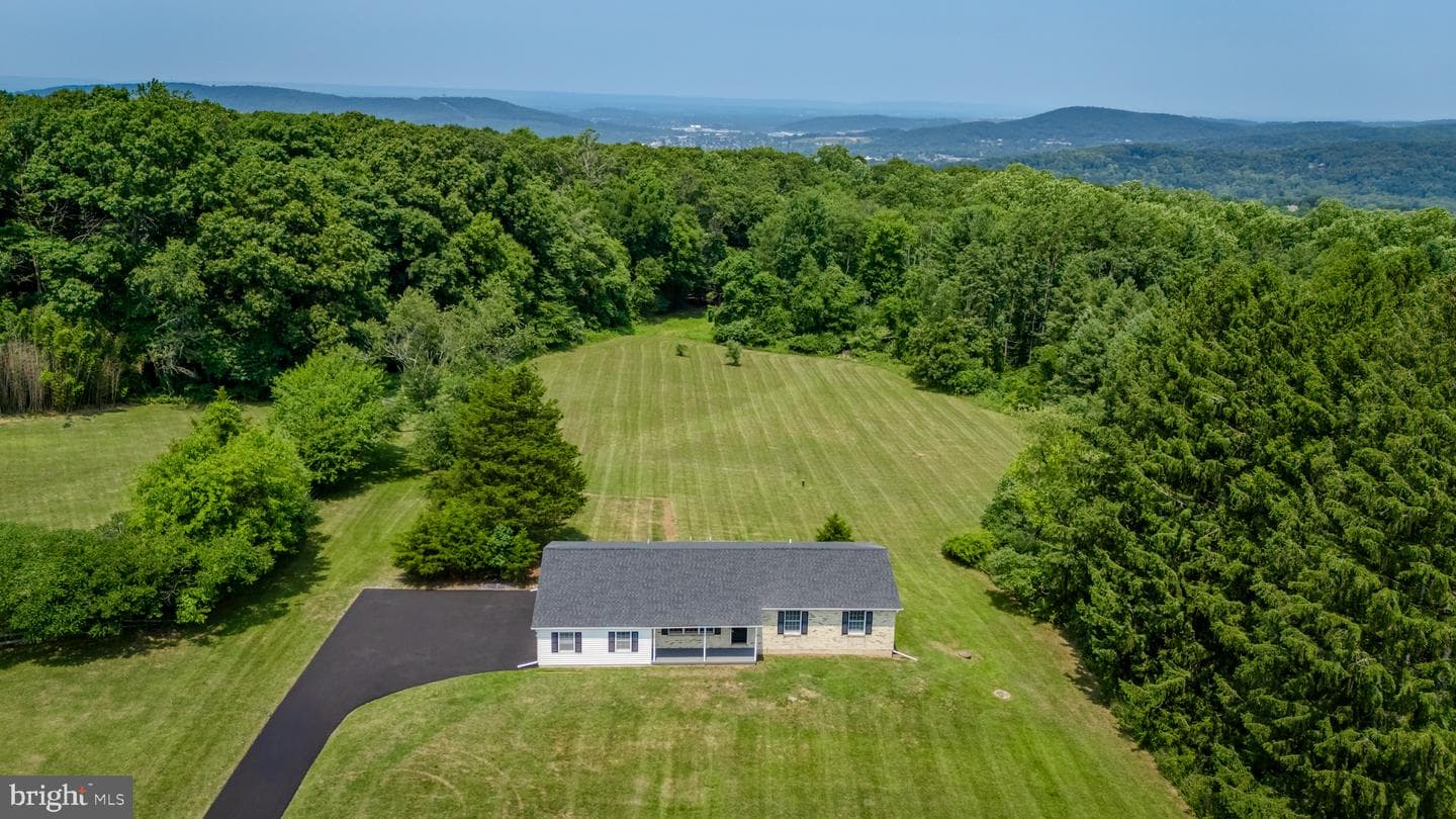 1401 Flint Hill Road, Coopersburg