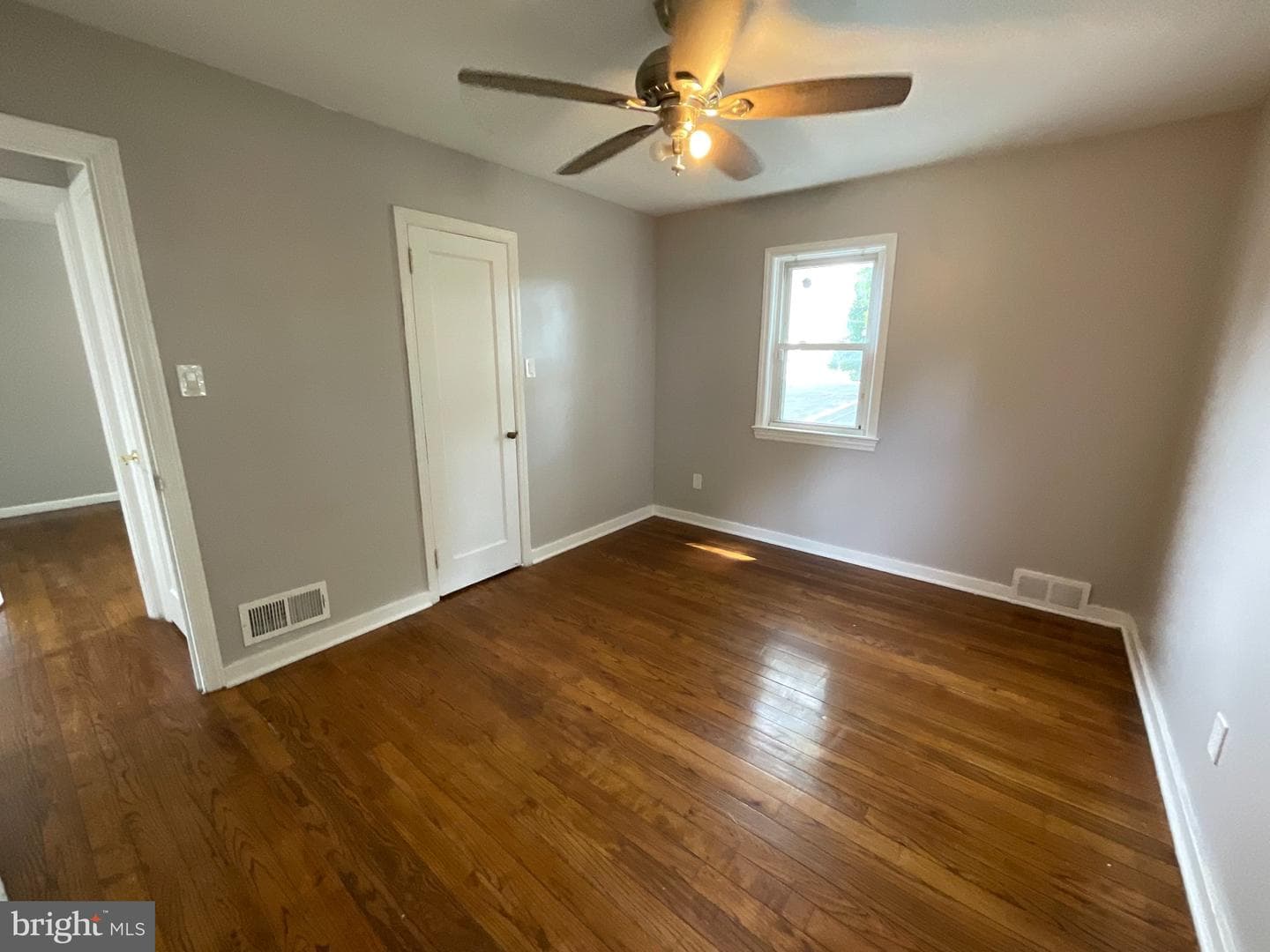 3128 Diamond Avenue photo 26