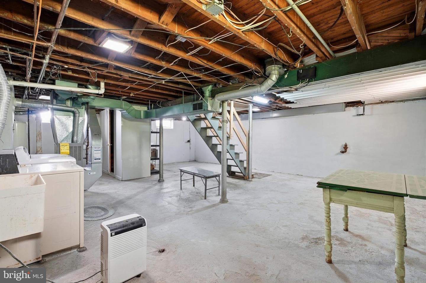 868 N Irving Street photo 35