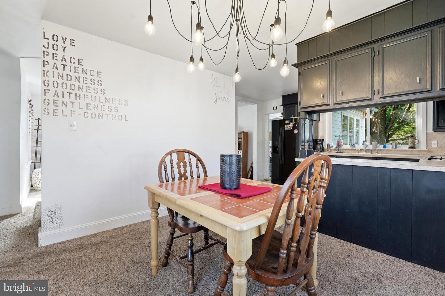 1665 Broadway photo 22