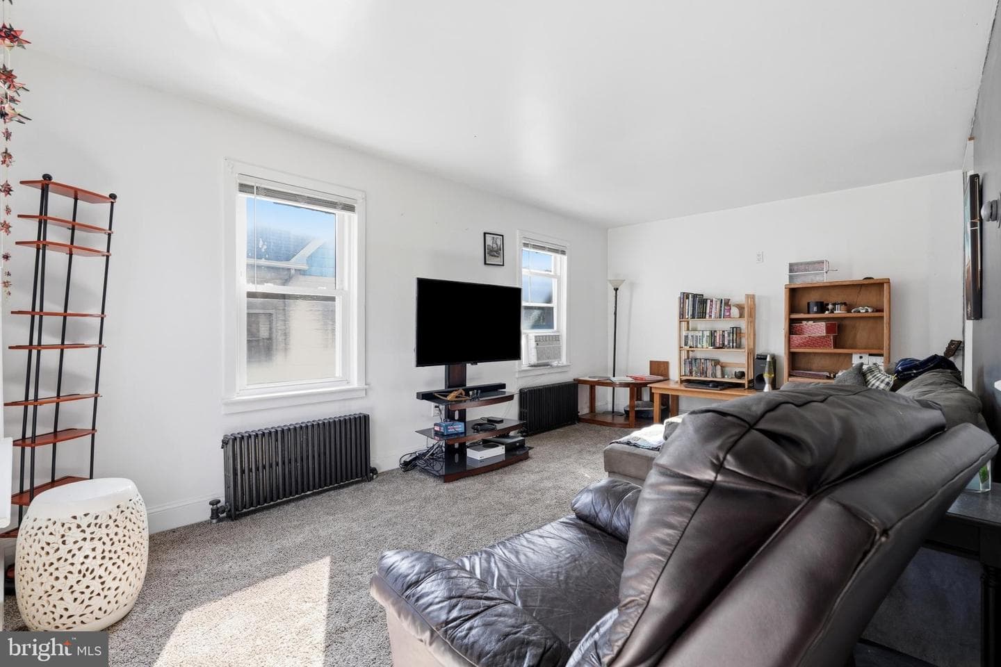1665 Broadway photo 25