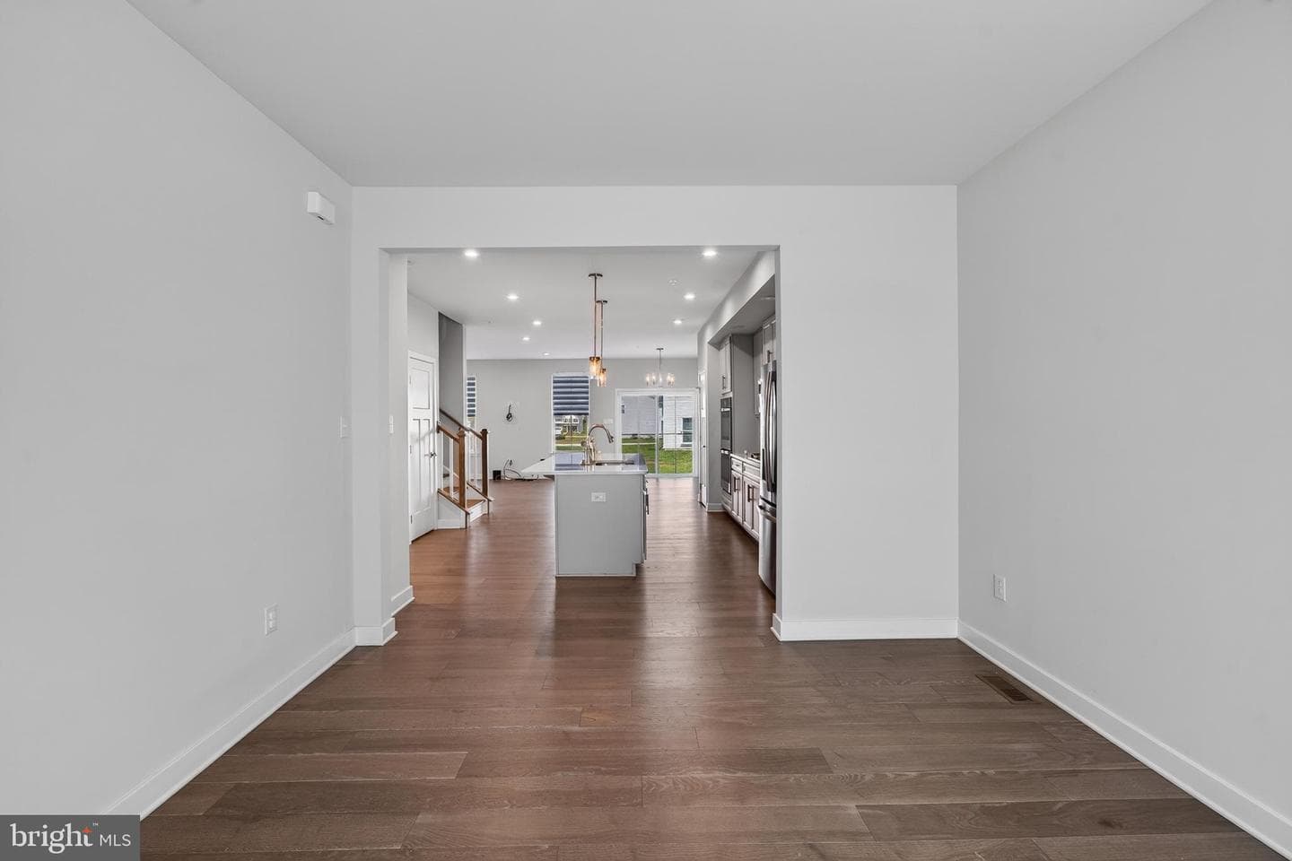 1047 Watson Court photo 11