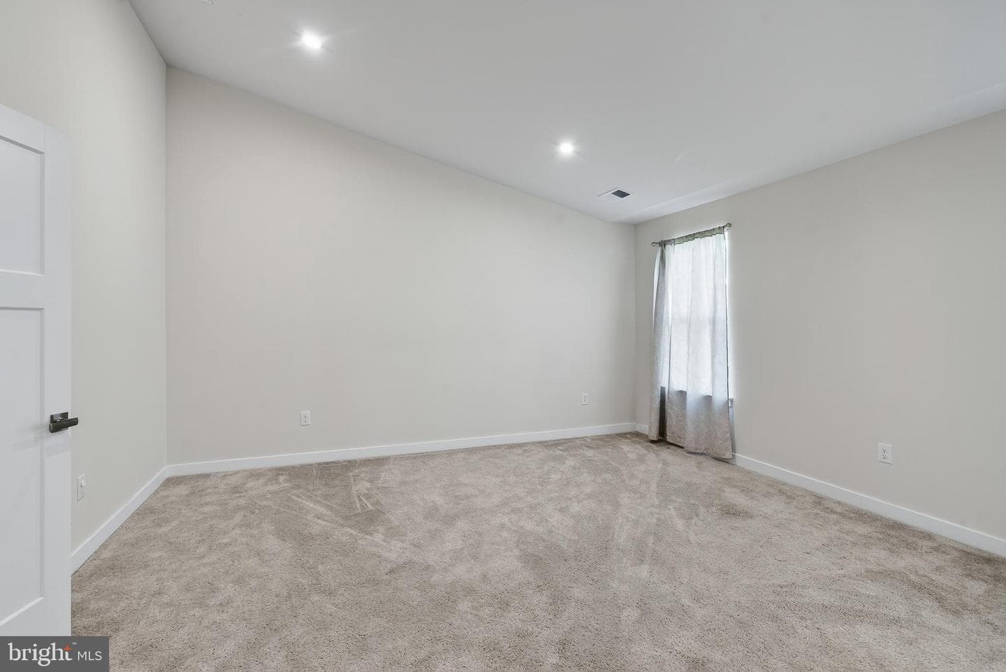 1047 Watson Court photo 22