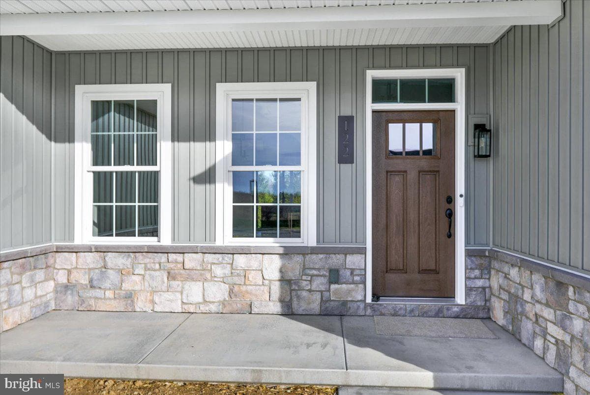 04 Rolling Meadow Road, Lebanon