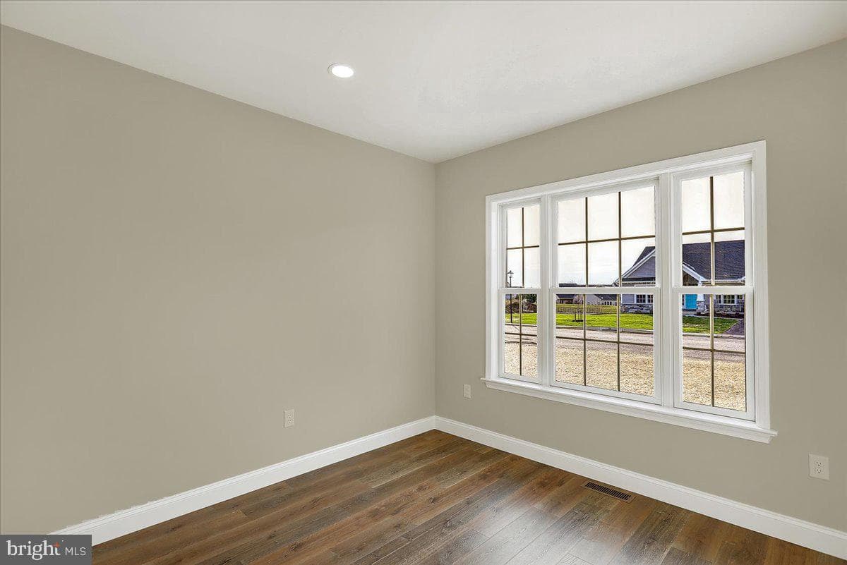 04 Rolling Meadow Road photo 33