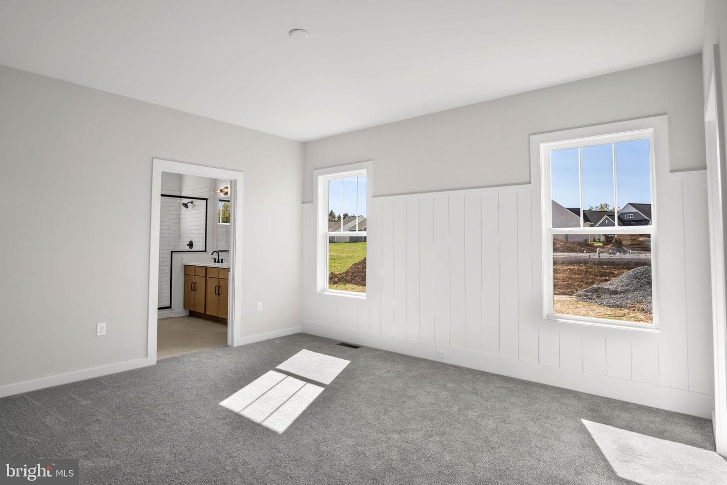 117 Bellflower Avenue photo 8