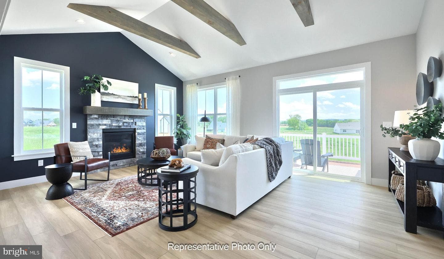 520 Stone Gate Boulevard photo 3