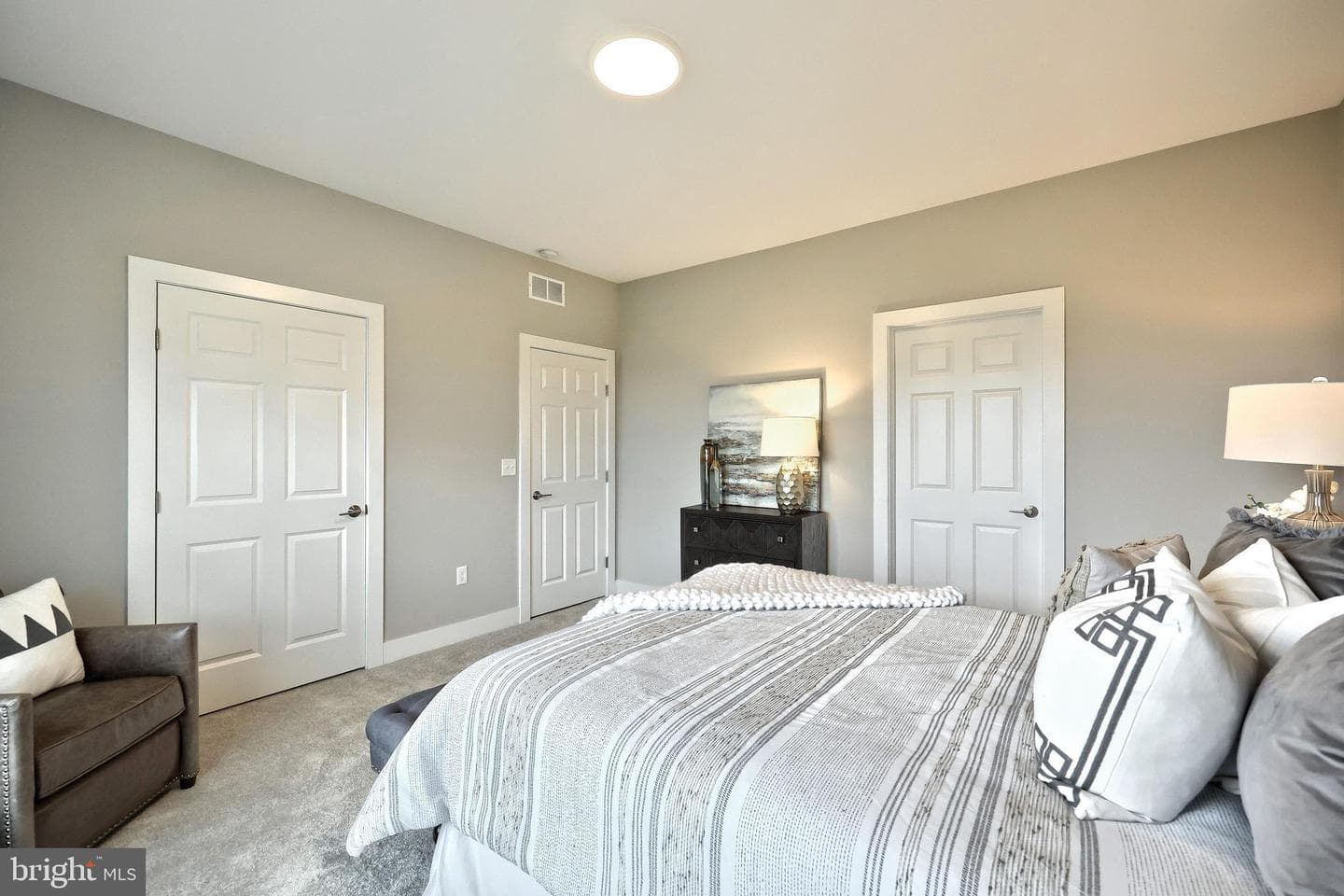 524 Winding Creek Boulevard photo 16