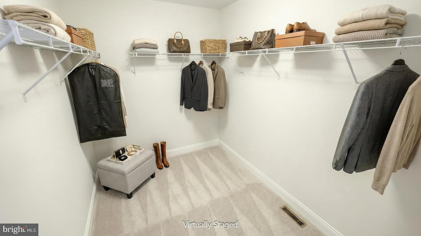 637 Sunset Boulevard photo 11