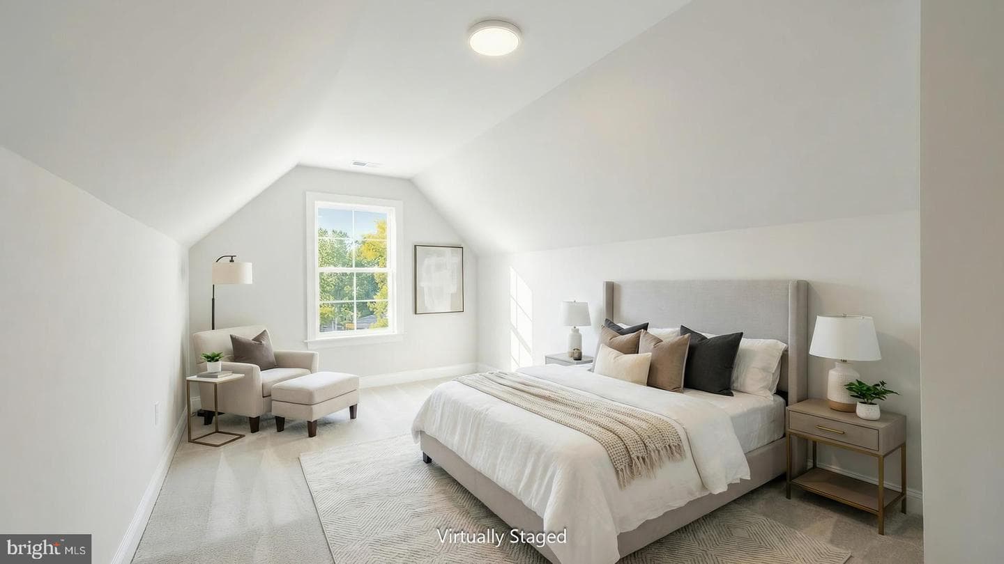 637 Sunset Boulevard photo 14