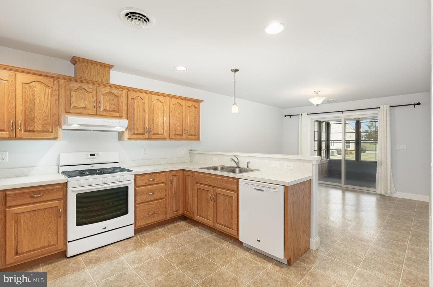 1007 Great Hall Drive photo 11