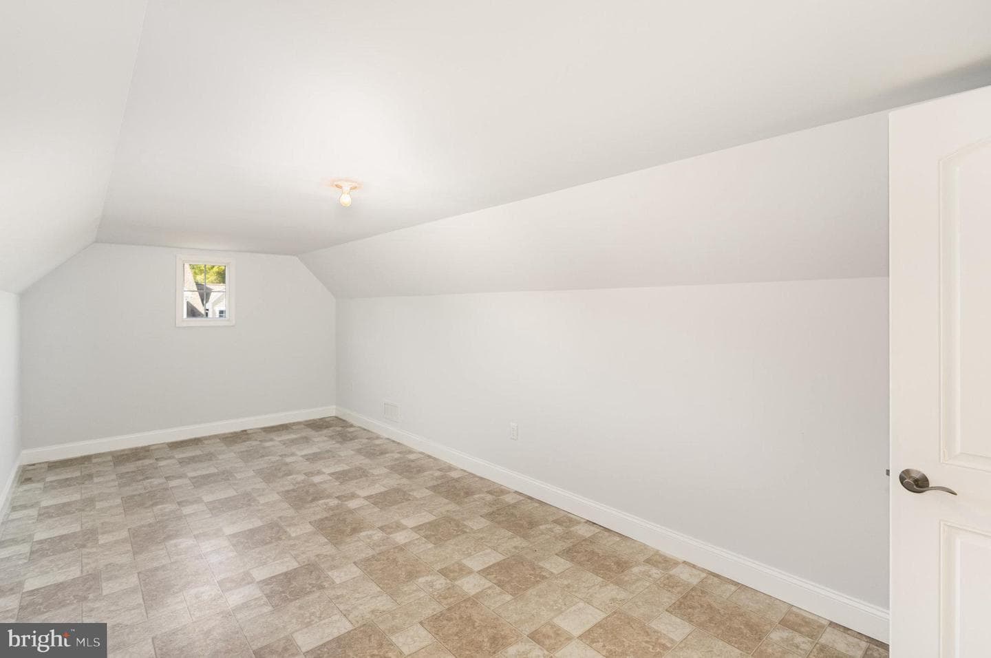 1007 Great Hall Drive photo 30