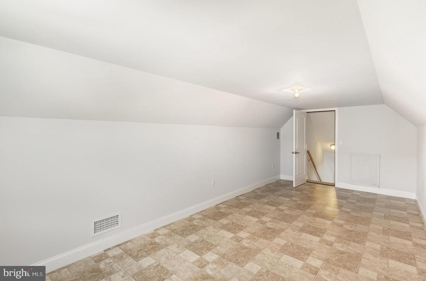 1007 Great Hall Drive photo 31