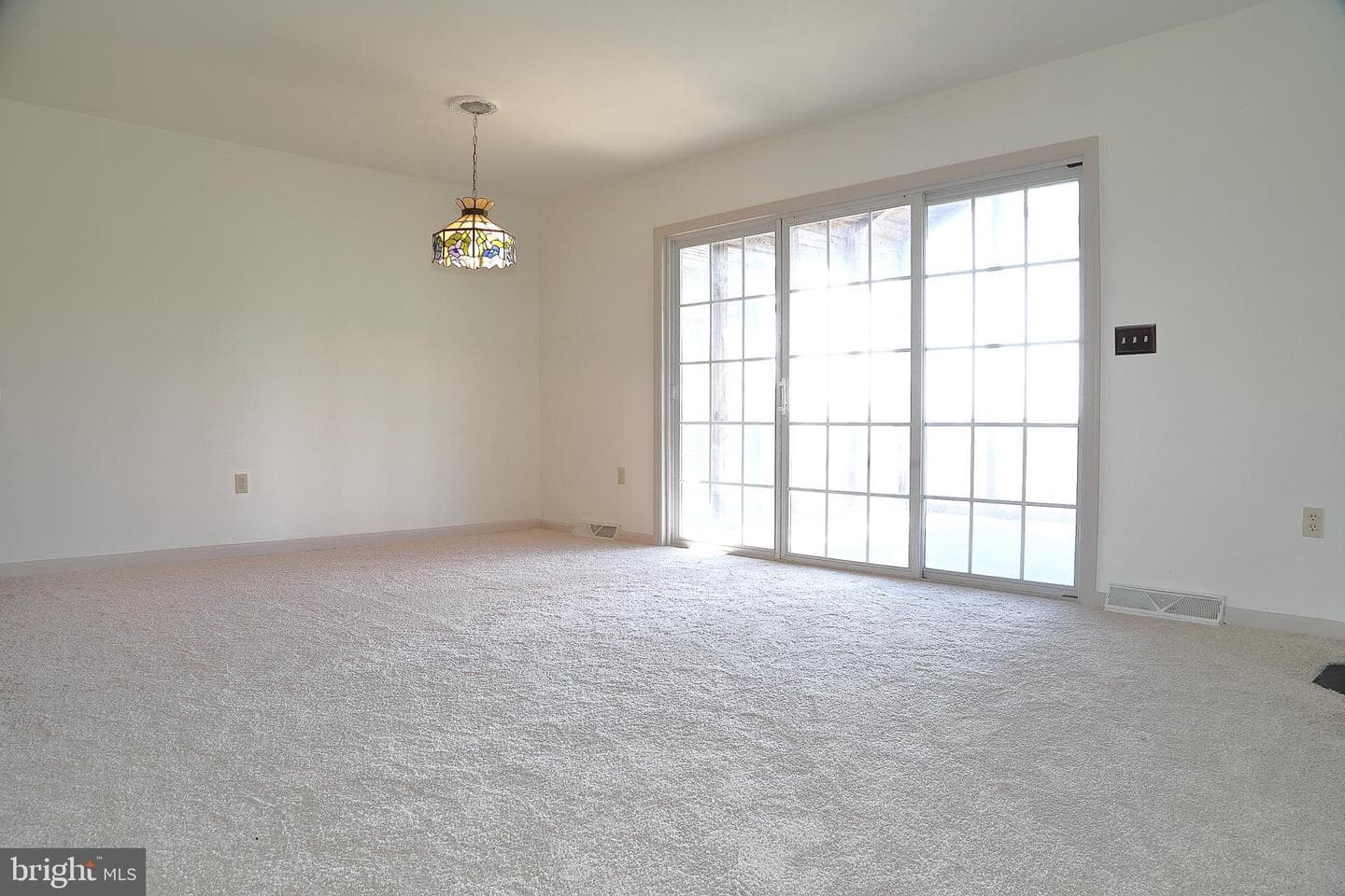 597 Blueberry Lane photo 9