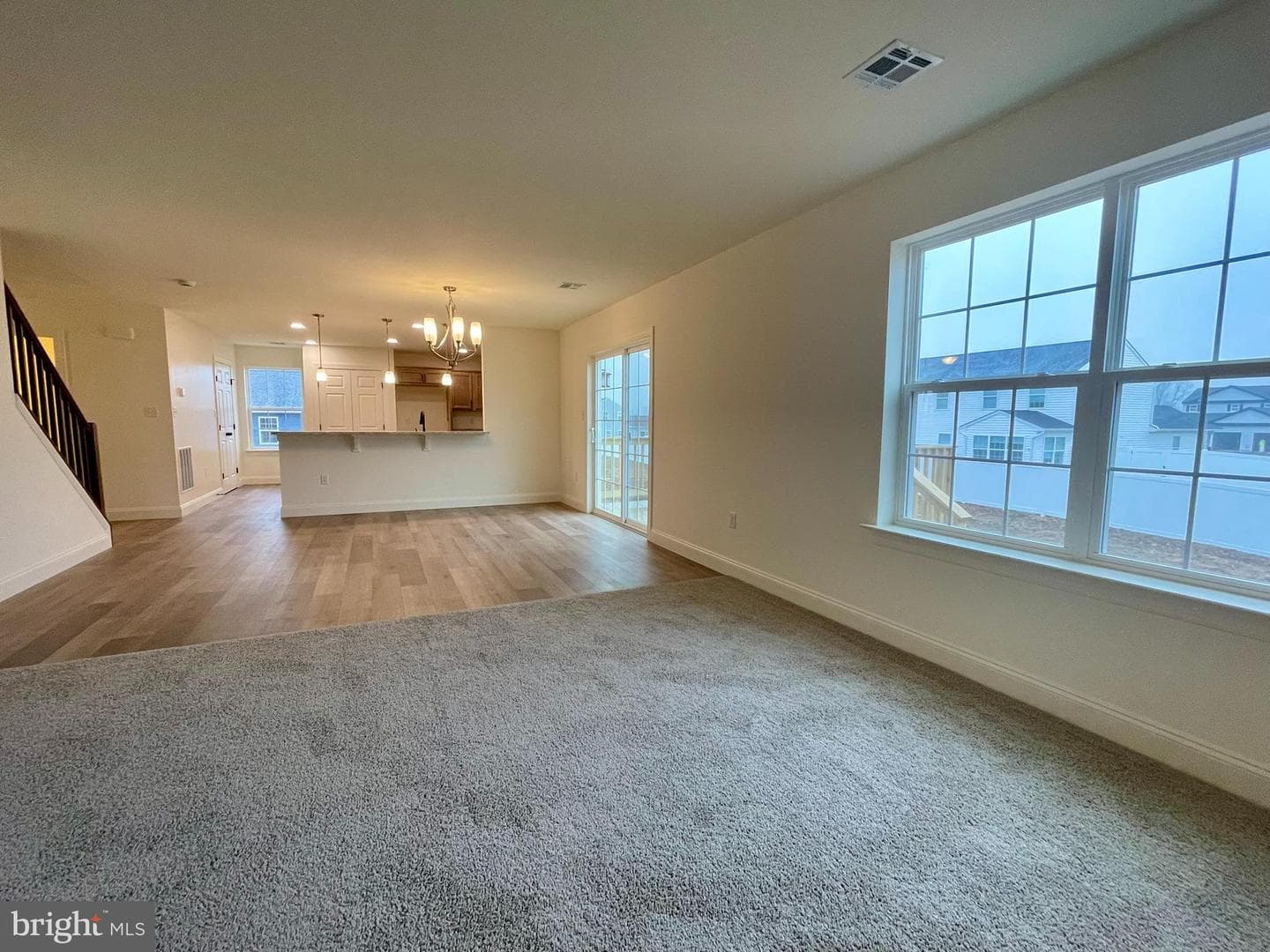 305 Jasmine Drive photo 14