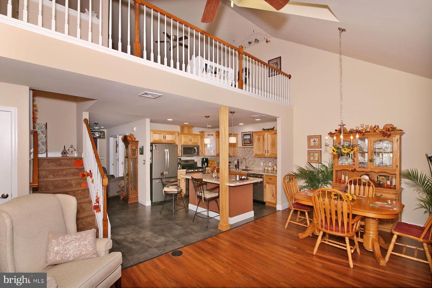 1122 Alden Way photo 12