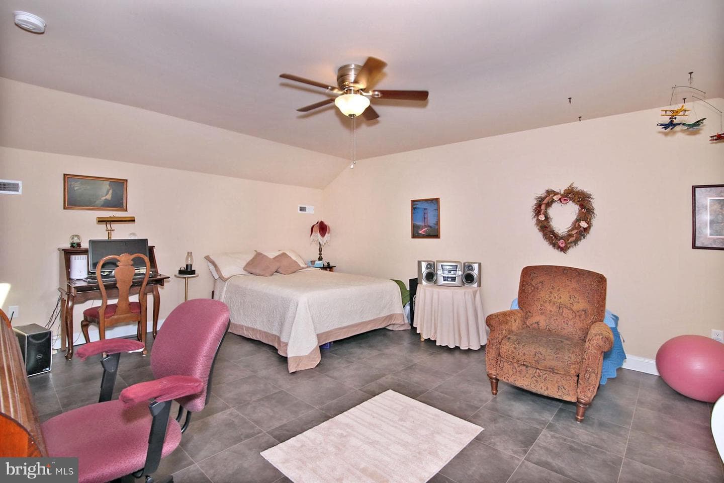 1122 Alden Way photo 25